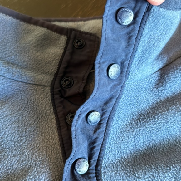 Columbia Fleece Sweater - Picture 3 of 3